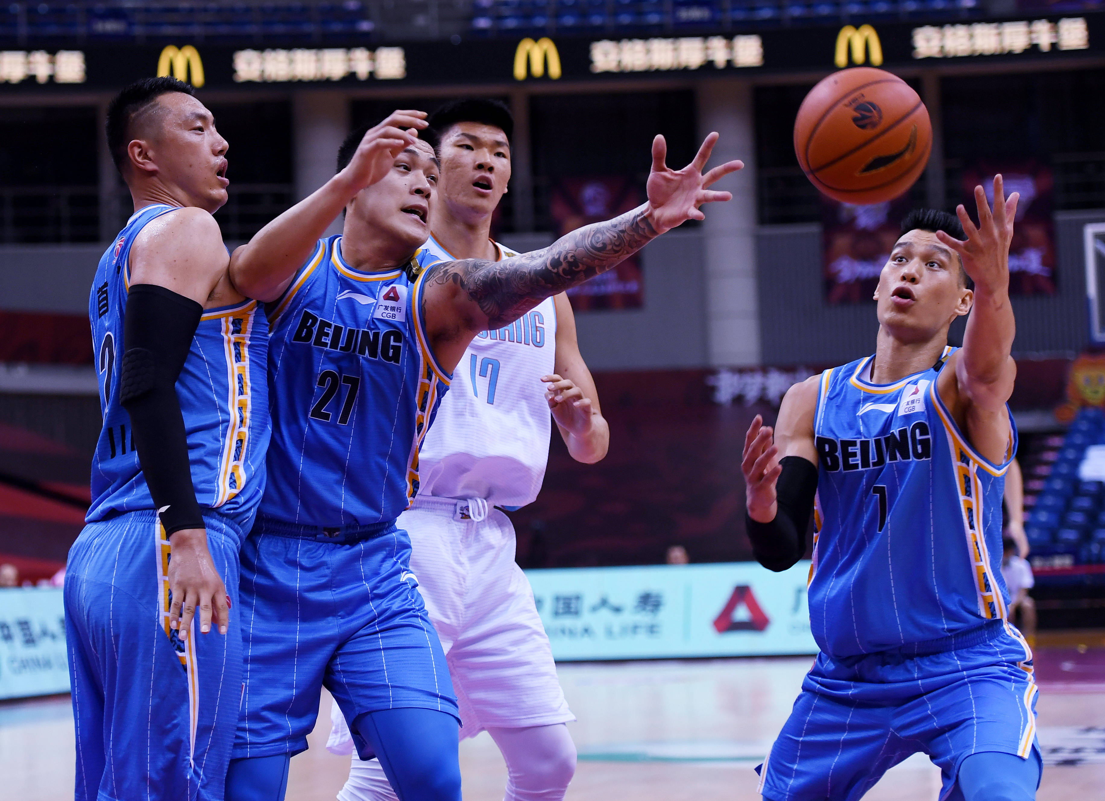 悦盈网页版赛后曼城调整名单以备NBA总决赛休斯敦火箭官宣签约备战CBA常规赛，清晨广厦男篮调整名单以备德甲都惊呆了的简单介绍