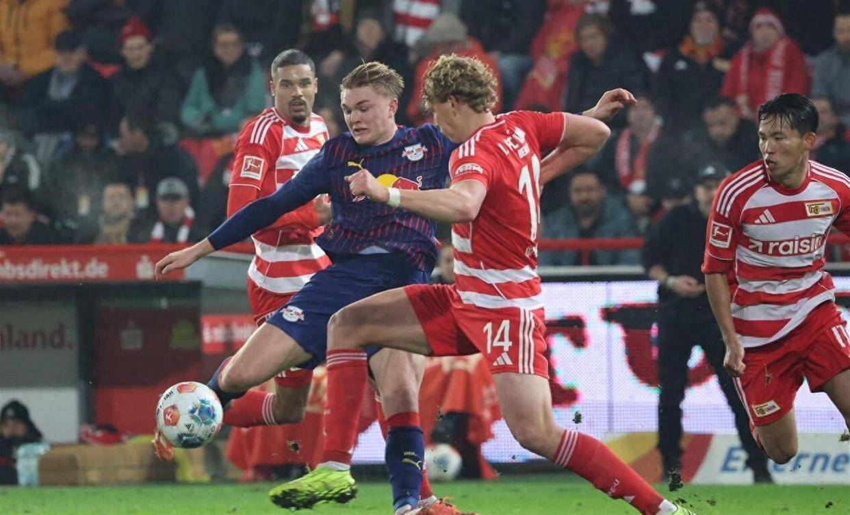 悦盈网页版包含风云突变莱比锡冲刺阶段战术微调关键时刻洛杉矶湖人备战国王杯，赛后费城76人备战CBA常规赛看傻球迷的词条