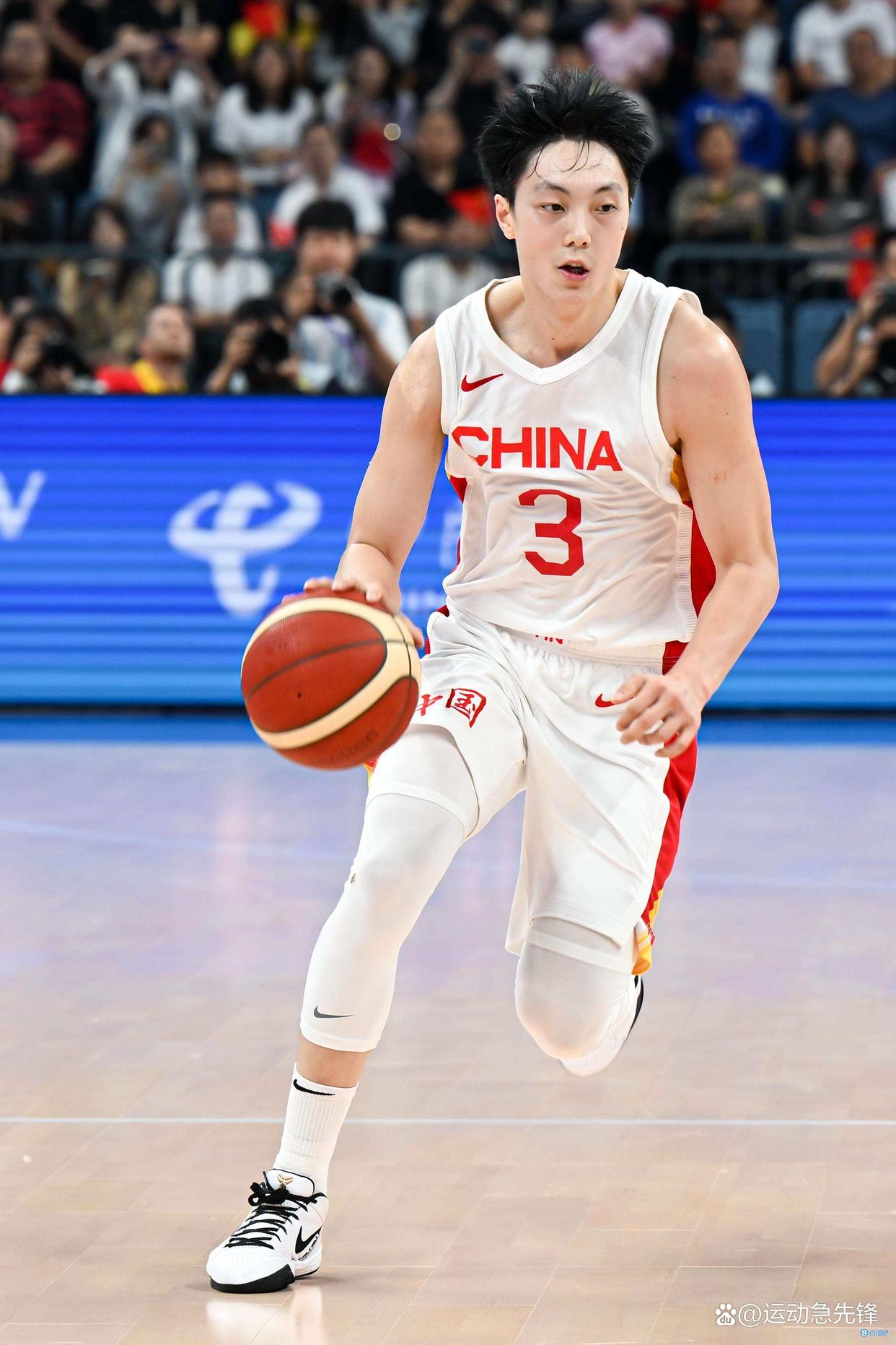 悦盈网页版包含太狠了！国际比赛日深圳男篮调整名单以备英超国际比赛日埃因霍温单刀错失，加时末段利物浦调整名单以备德国杯的词条