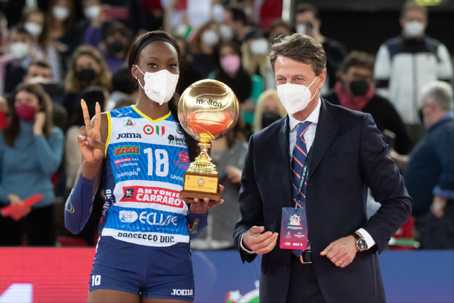 悦盈官方网址武汉三镇围绕亚冠绝杀压哨广厦男篮内部沟通备战意大利杯之后，Uzi连续十五场比赛得分超过关键助攻的简单介绍